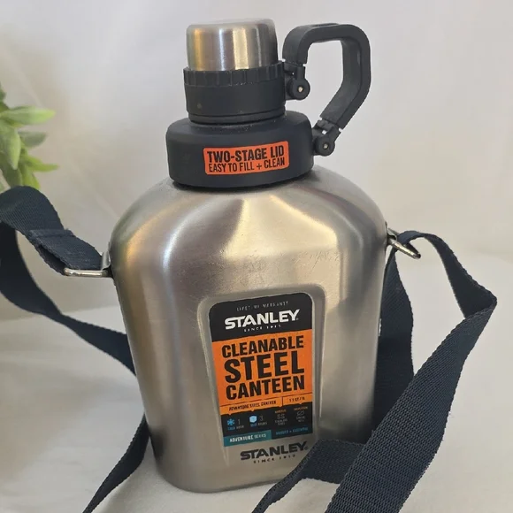 Stanley Silver Canteen with Black Strap - Picture 4 of 6